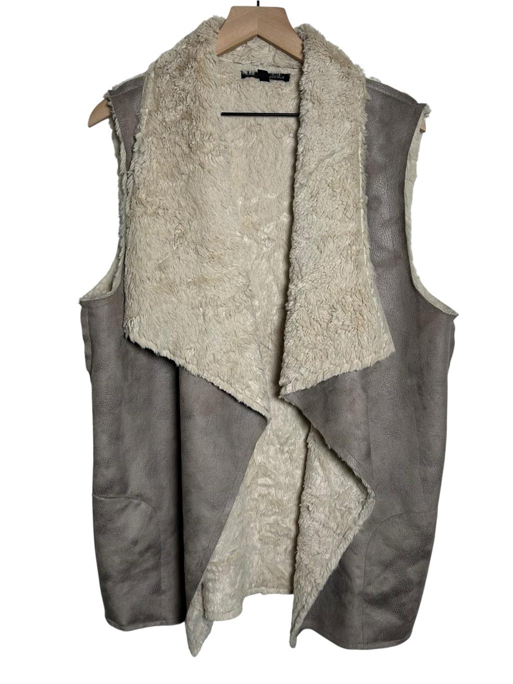 Saks Fifth Avenue Sherpa Vest Womens Xl Taupe Faux Suede Waterfall Taupe Western
